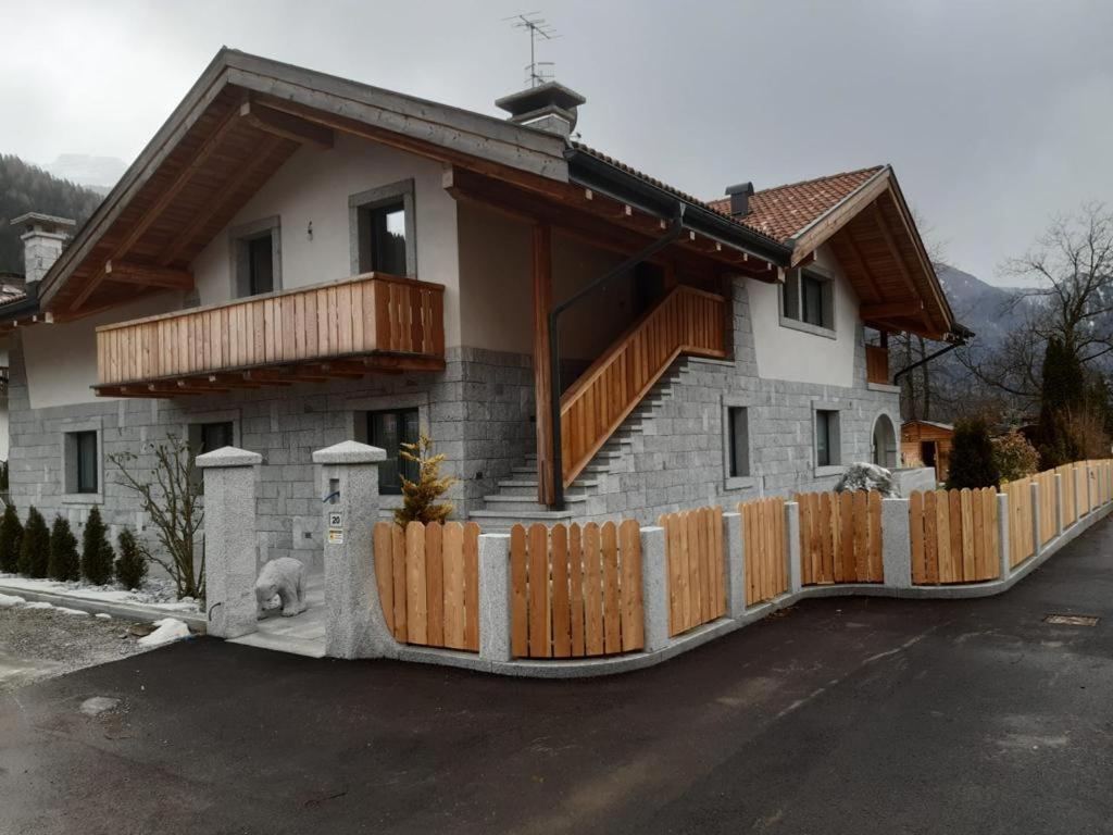 B&B Casa Il Sasso Pinzolo Esterno foto