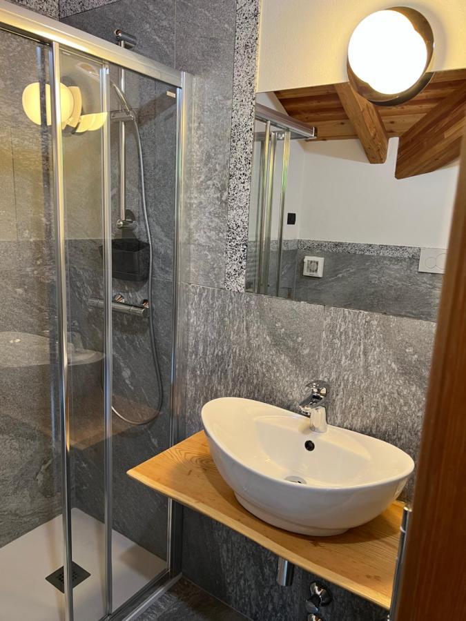 B&B Casa Il Sasso Pinzolo Esterno foto
